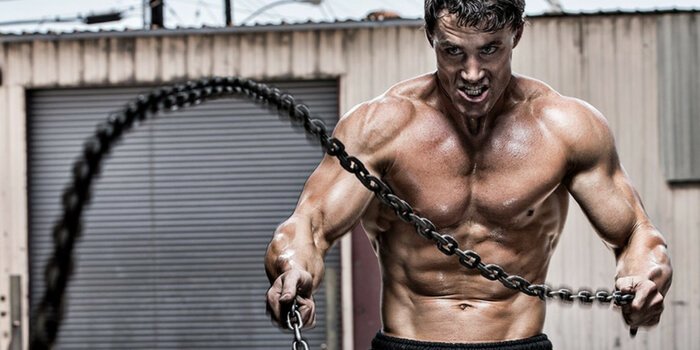 Greg Plitt - deltoizi