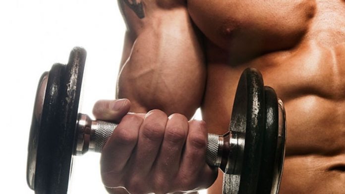 6 exercitii de bodybuilding pentru brate mai musculoase