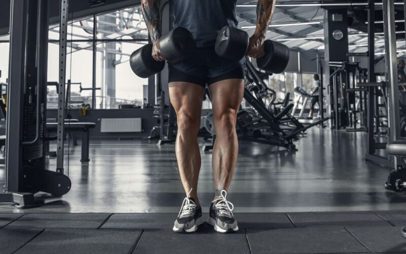 Ridicarile pe varfuri: exercitiul ideal pentru forta si masa musculara