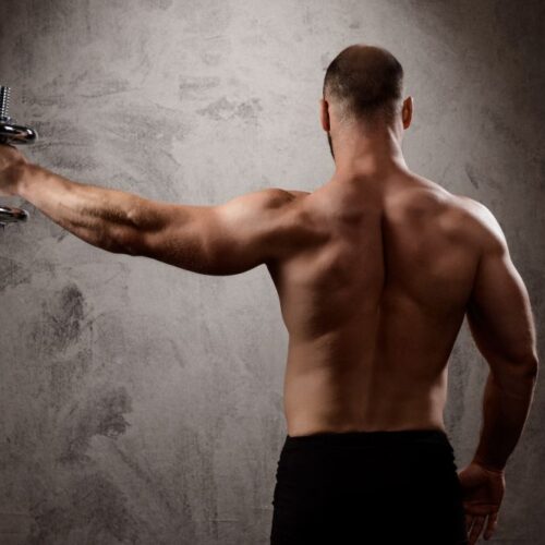 Cele mai eficiente 9 exercitii pentru izolarea tricepsului