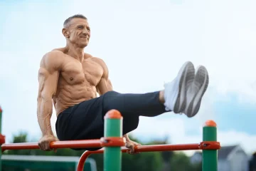 Antrenament brațe: Exerciții complete pentru biceps și triceps